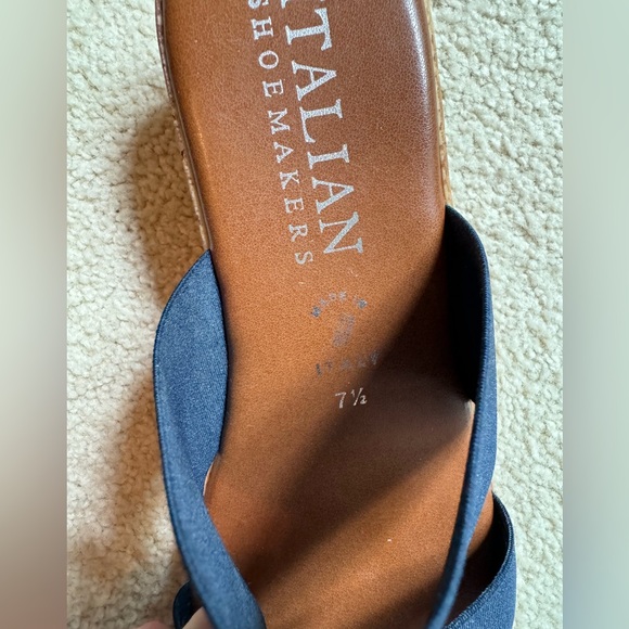 Blue Floral Wedges Size 7.5 - Picture 4 of 5